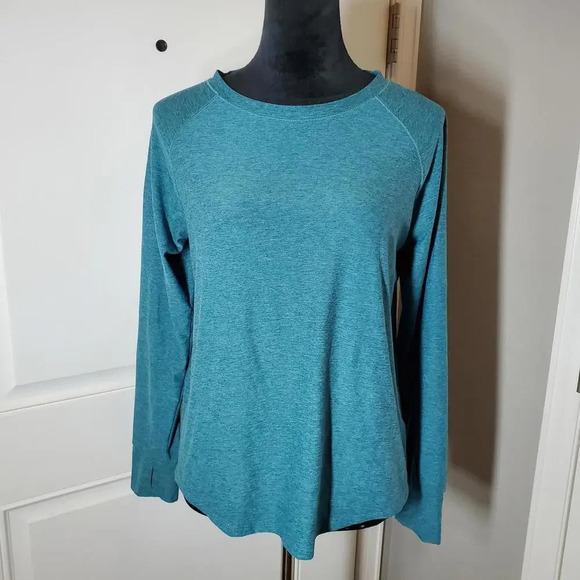 Runway Kids Youth Girls Long Sleeve Tee Workout Top w/ Thumbholes Sz XL/16 - Picture 15 of 15